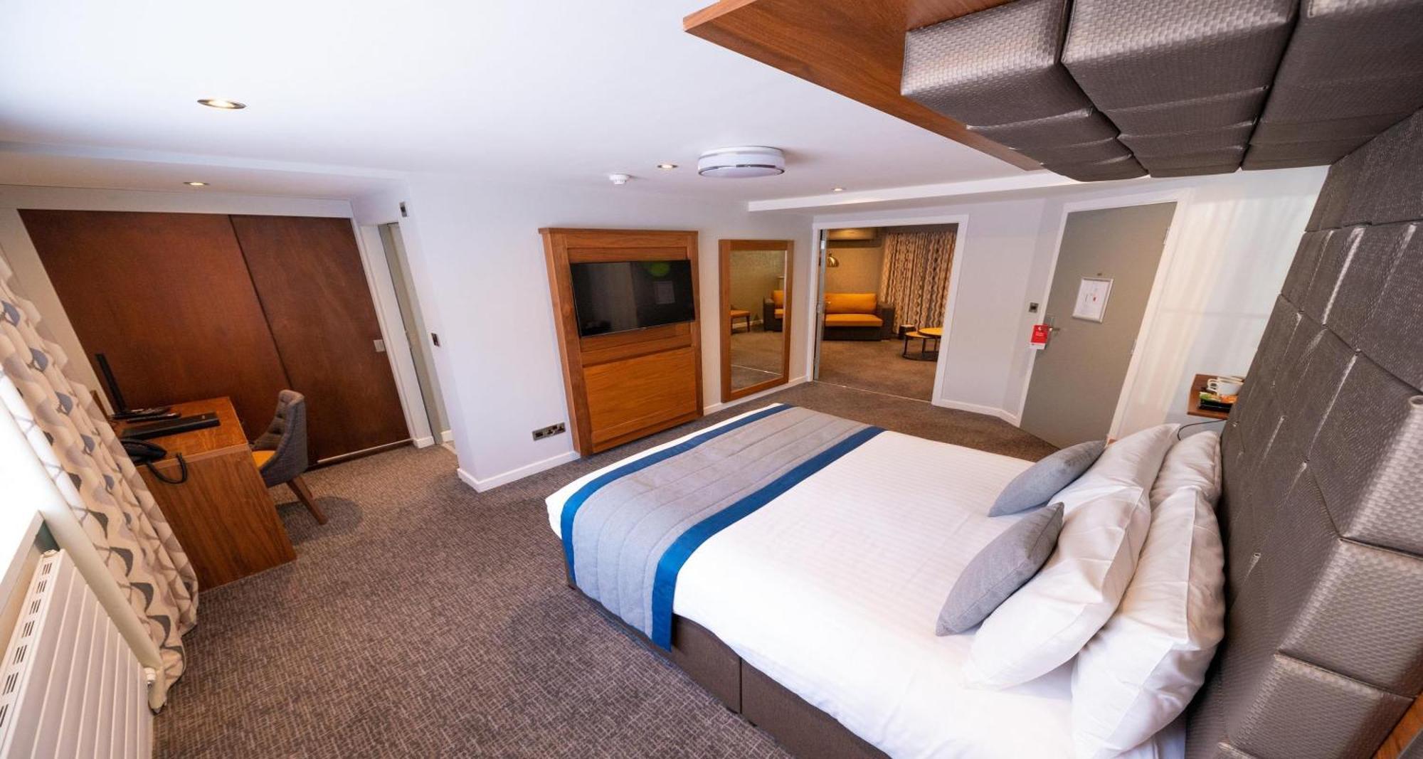 Best Western Plus Lancashire Manor Hotel سكيلميرسديل المظهر الخارجي الصورة